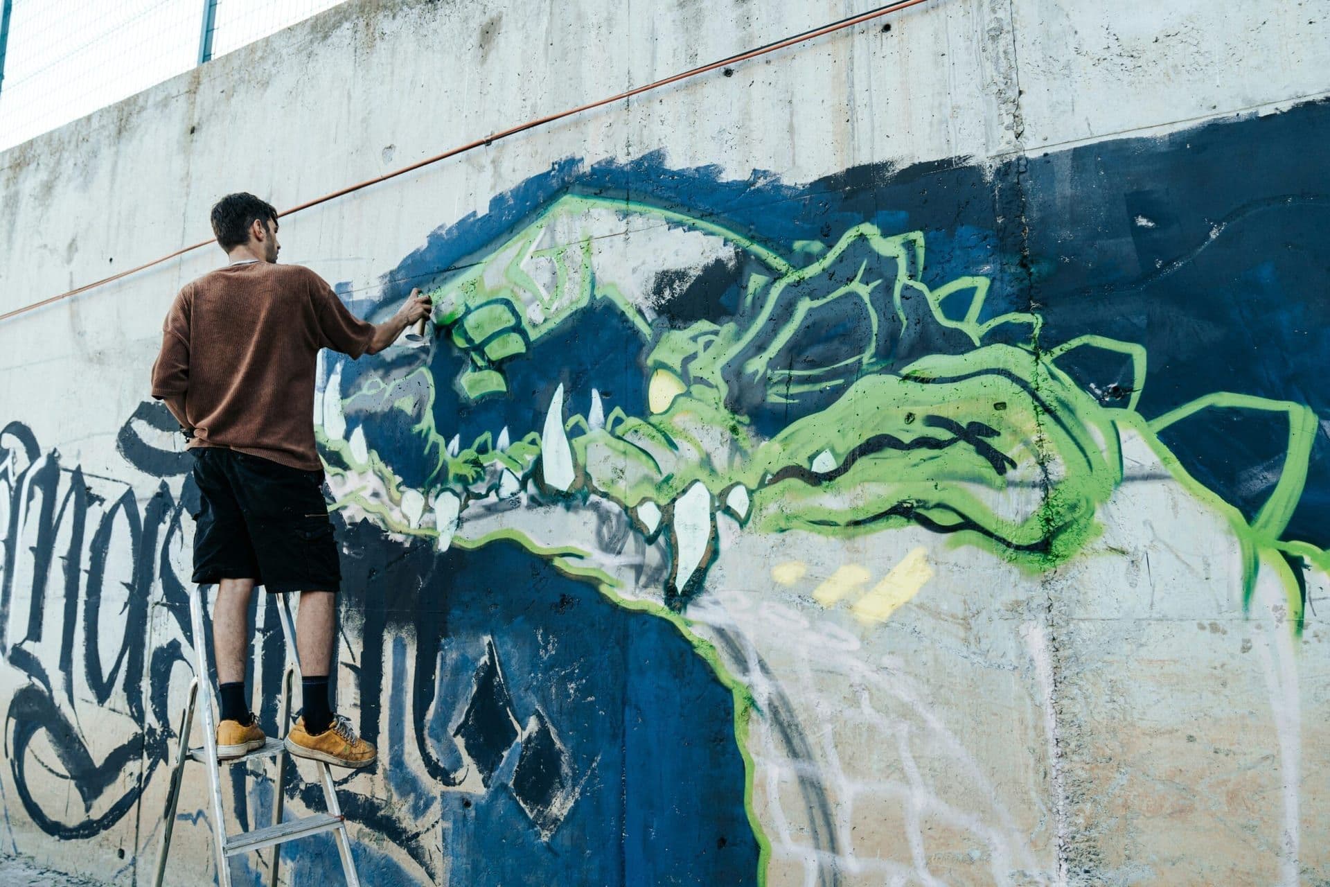 Exploring LA’s Graffiti Art Scene: A Walk Through the Arts District