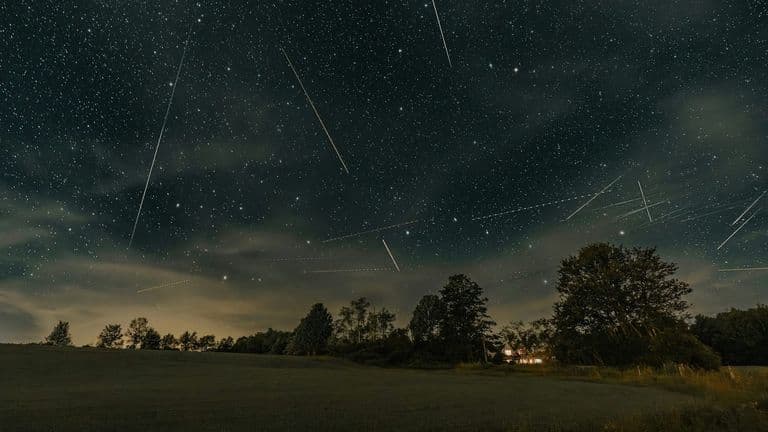 Ursid Meteor Shower Peaks on Winter Solstice, Bringing a Subtle but Timely Celestial Display Across the United States