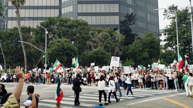 Tensions Escalate as Federal Troops Deployed to Los Angeles Amid Immigration Protests