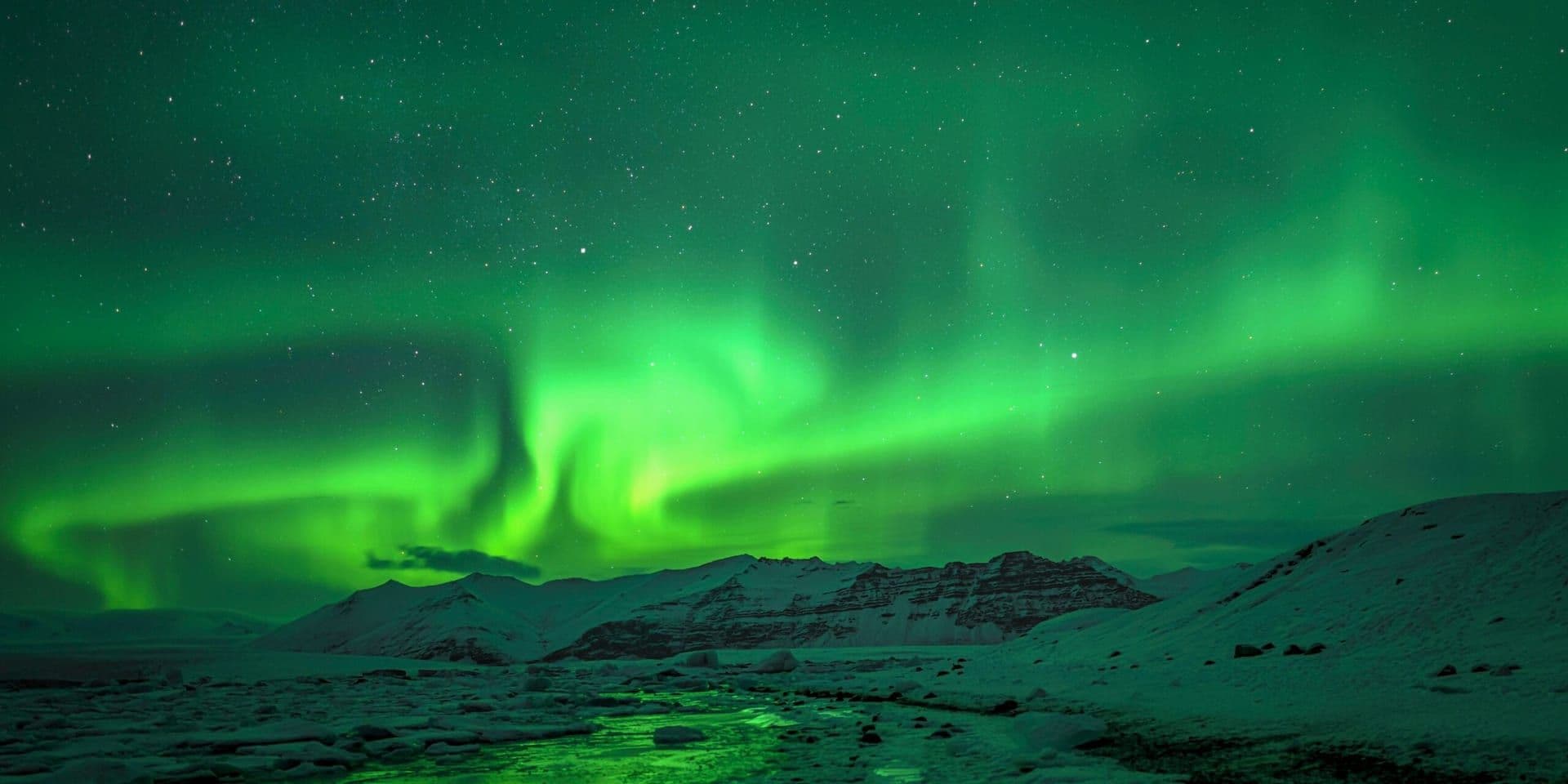 Northern Lights Visible Across Northern U.S. States