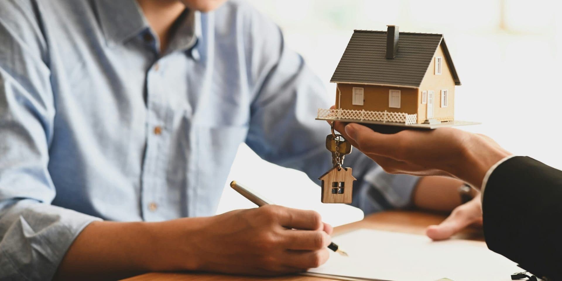 U.S. Existing Home Sales Edge Higher in November as Mortgage Rates Ease, but Affordability Pressures Persist