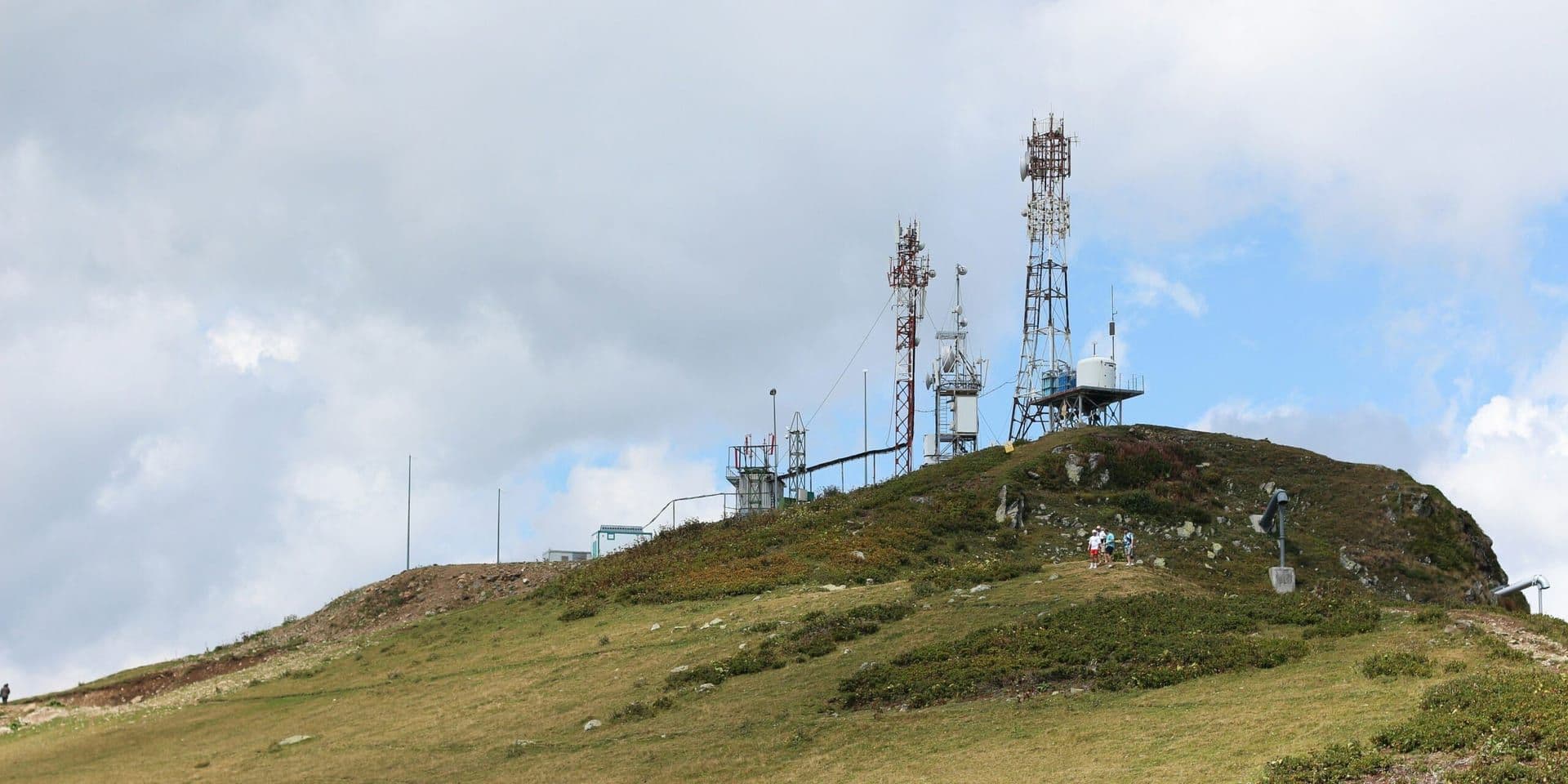 Satellite Internet Expansion Signals New Connectivity Opportunities for Remote Communities