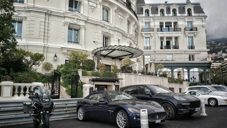 The Evolving Luxury Rental Market: New Trends in High-End Leases