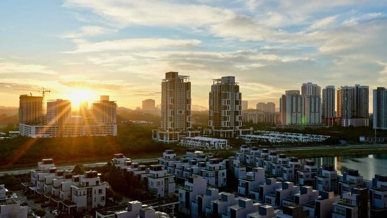 Real Estate Market Outlook for 2025: Trends to Watch in the New Year