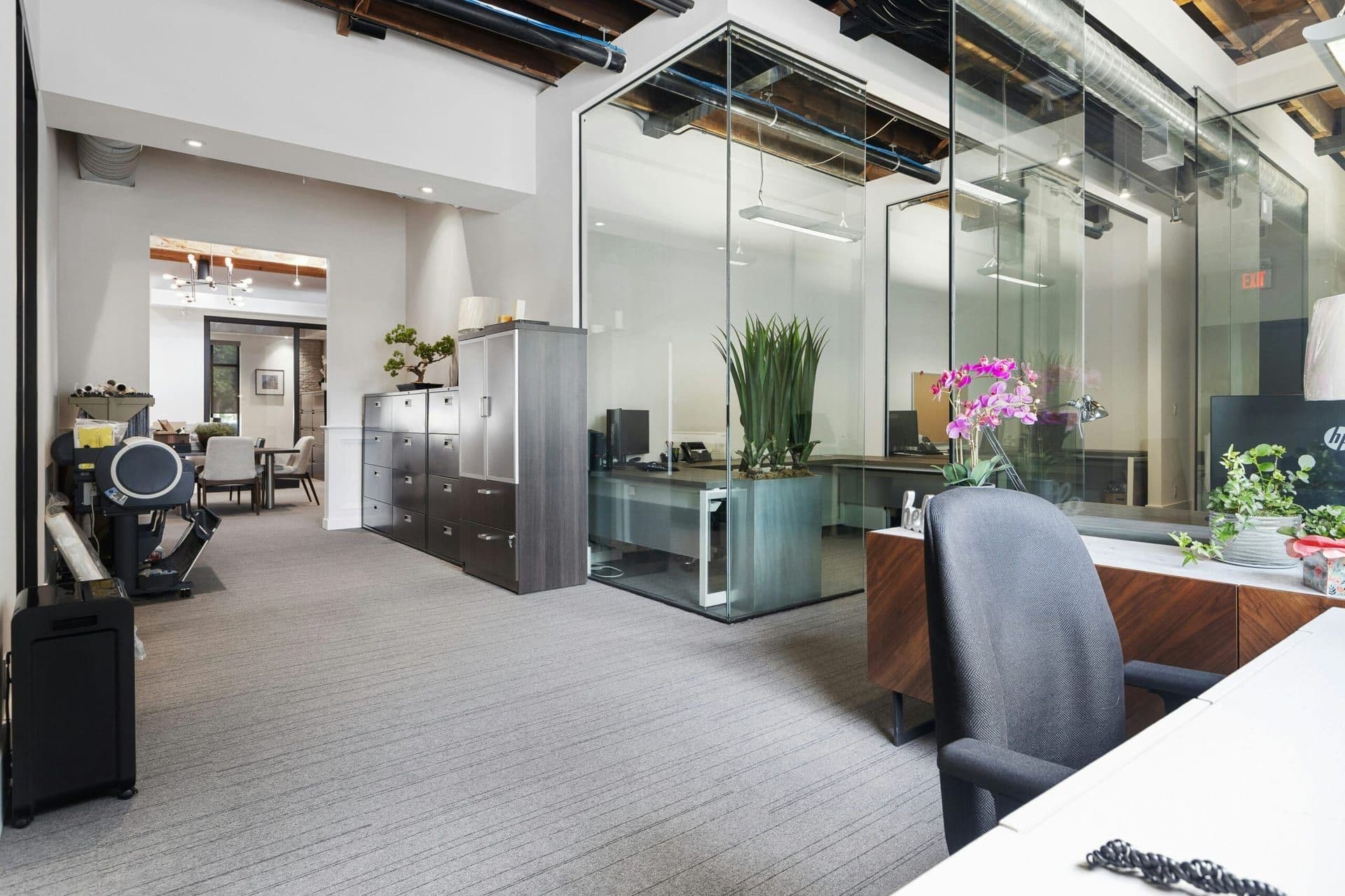 Commercial Real Estate in 2025: Adapting to Hybrid Work and Flexible Office Space Needs