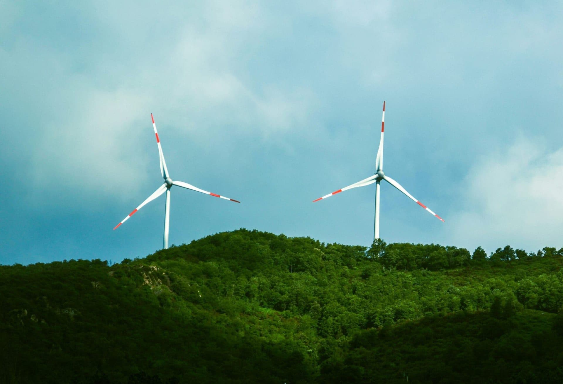Los Angeles Marks Historic Milestone in Clean Energy Transition