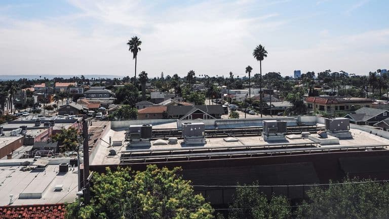 Southern California Housing Trends Signal Strategic Shifts for Buyers and Sellers