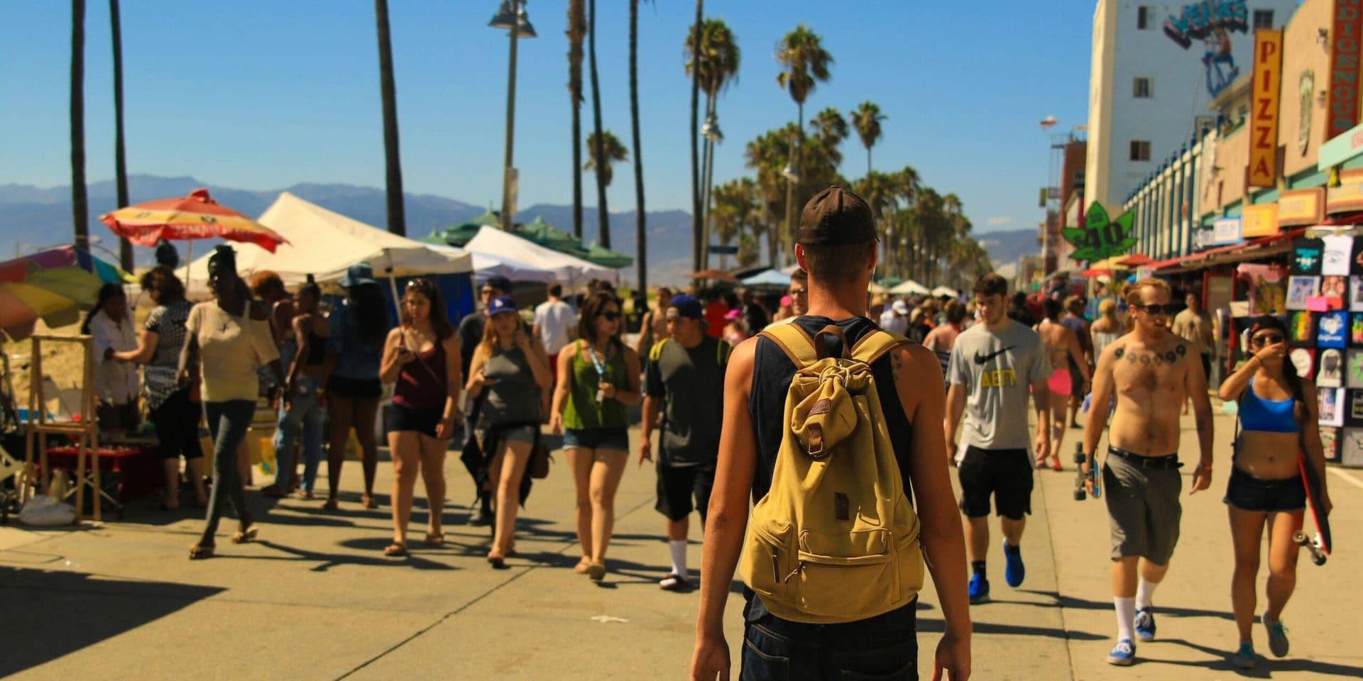 San Diego Comic‑Con Preview Night Ignites Pop Culture Celebration with Massive Fan Turnout
